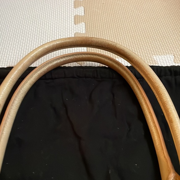 Botkier Beige Large Valentina Tote - Picture 5 of 7